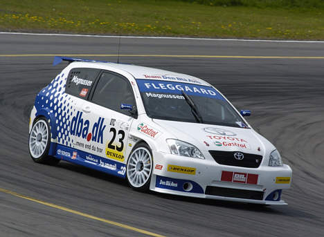 Inden Padborg Super Prix har Casper Elgaard 10 points forspring til forgængeren på tronen, Jan Magnussen.
